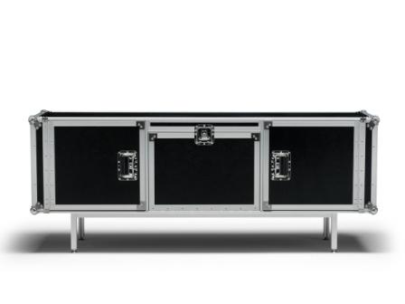 diesel-with-moroso-total-flightcase-180cm-black